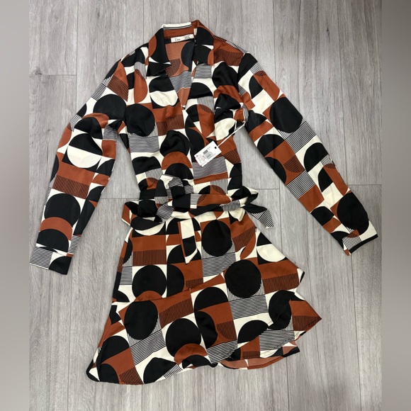 Dex Dresses & Skirts - Dex Abstract Pattern Dress size XS NWT